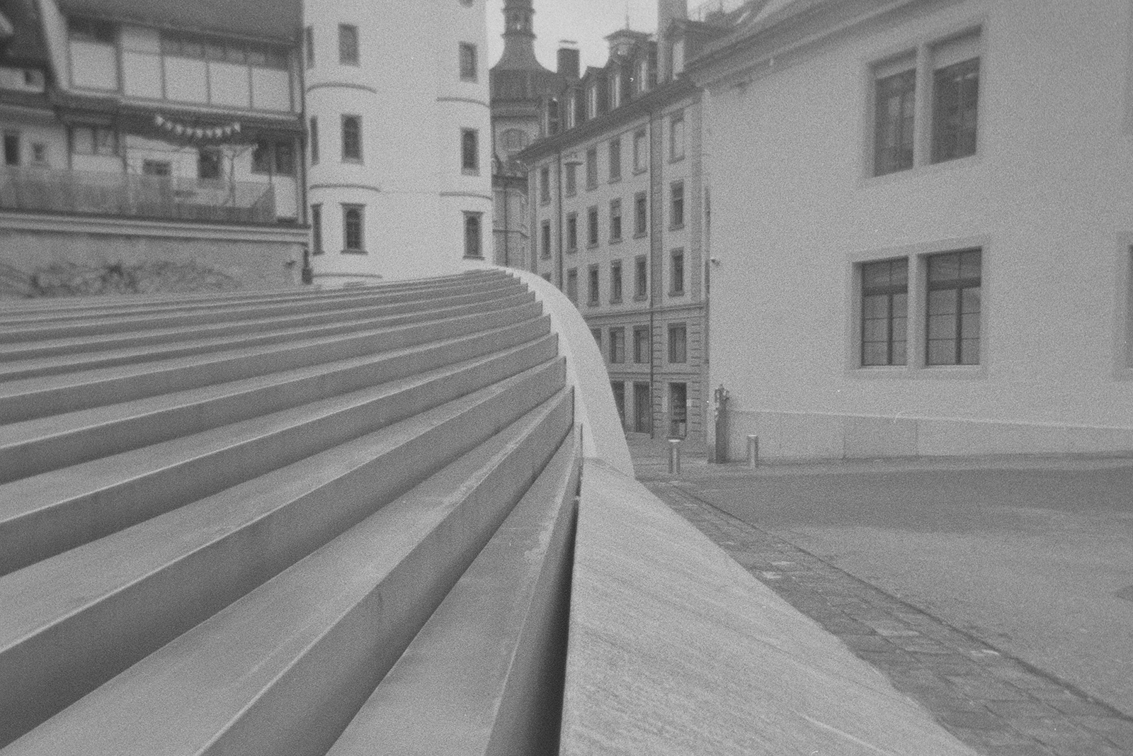 St. Gallen Analog F9